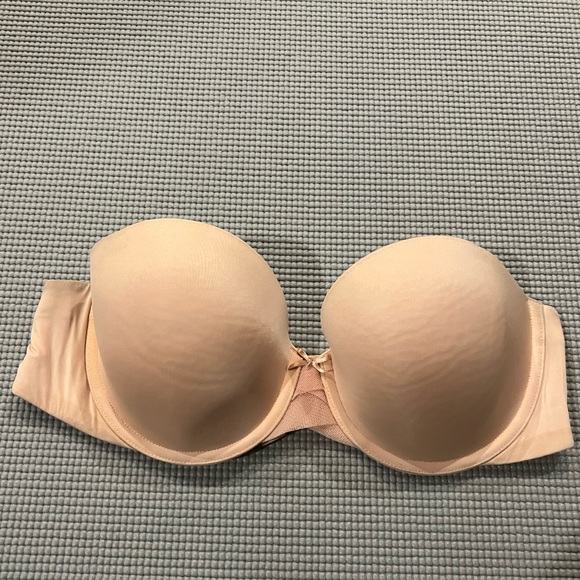 VICTORIA SECRET - Nude Strapless Bra - Picture 1 of 2